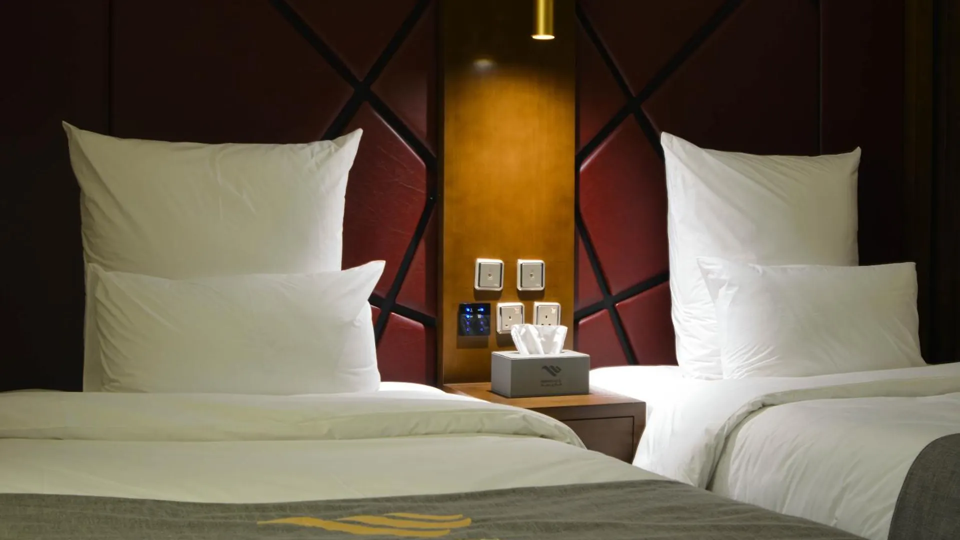 Redwaves Hotel فندق ريدويفز جدة