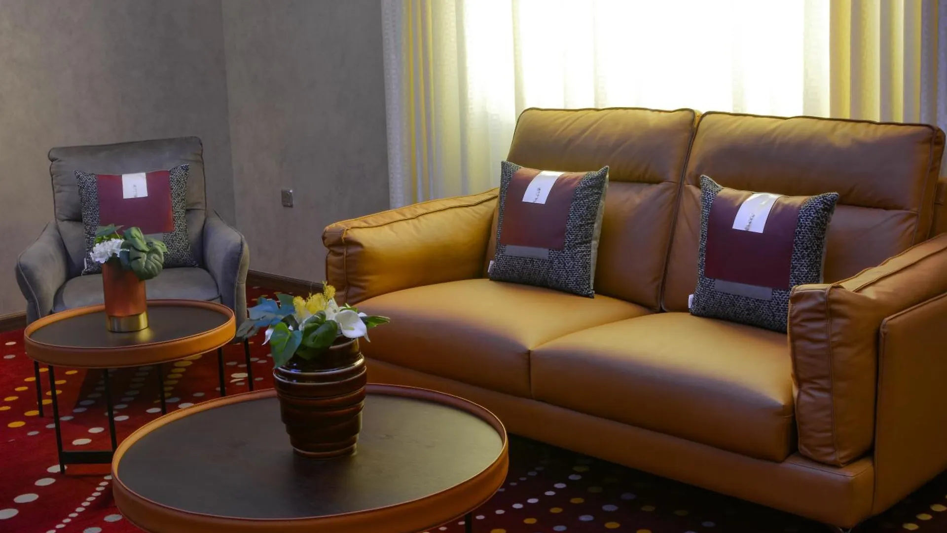Redwaves Hotel فندق ريدويفز جدة