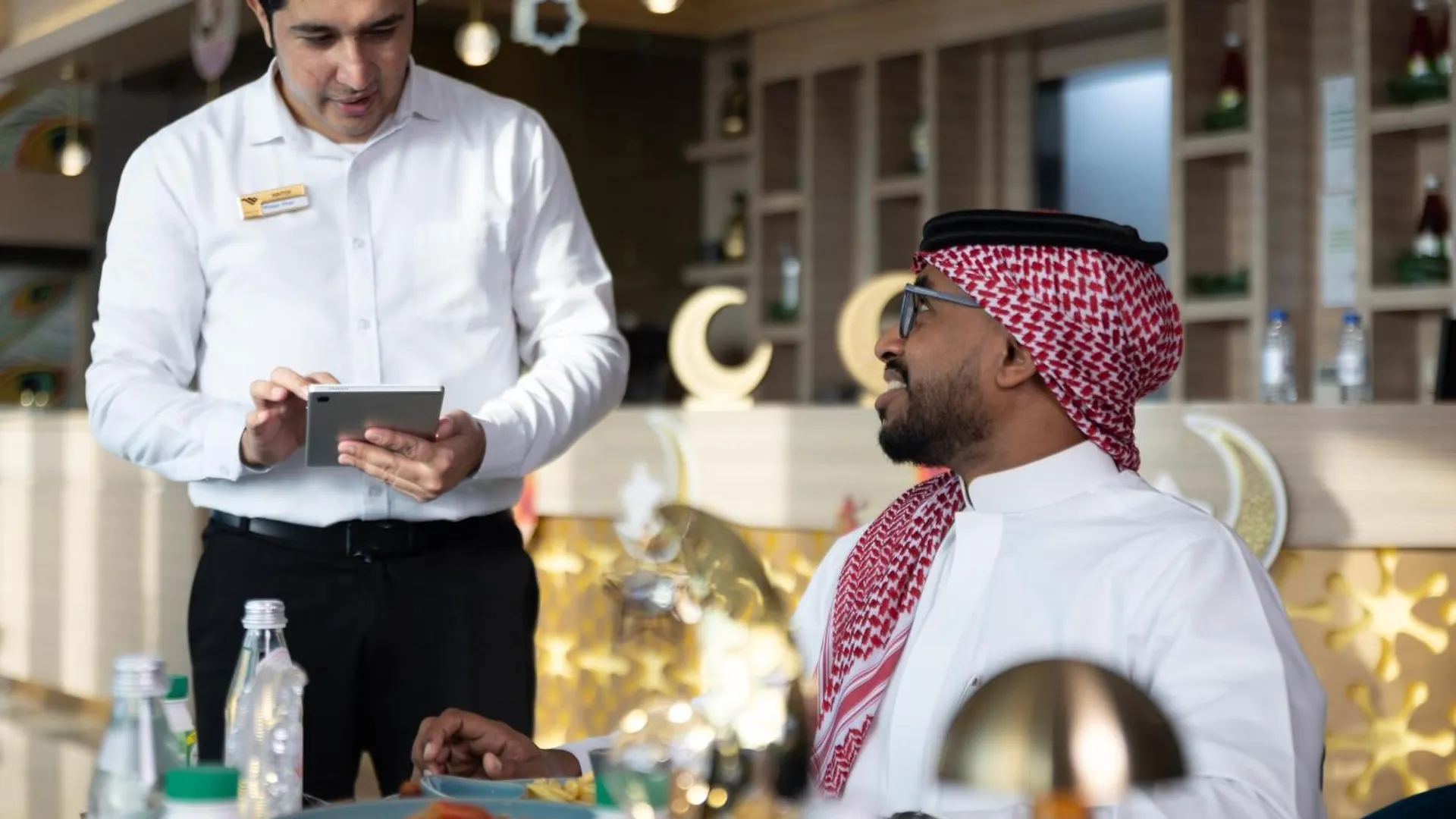 Redwaves Hotel فندق ريدويفز Jeddah